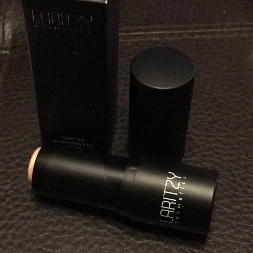 Laritzy Light Stix